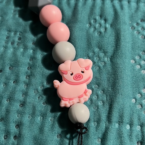 Pacifier holder/teether - Picture 2 of 2
